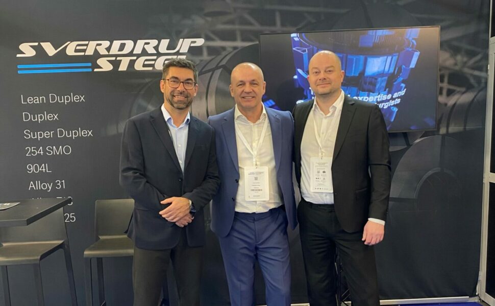 Global industrie Lyon exhibition team